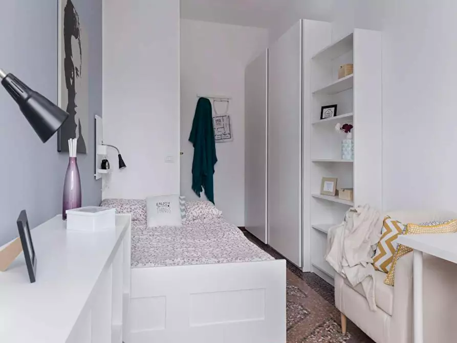 Immagine 2 di Camera in affitto  in Viale Giovanni Vicini a Bologna