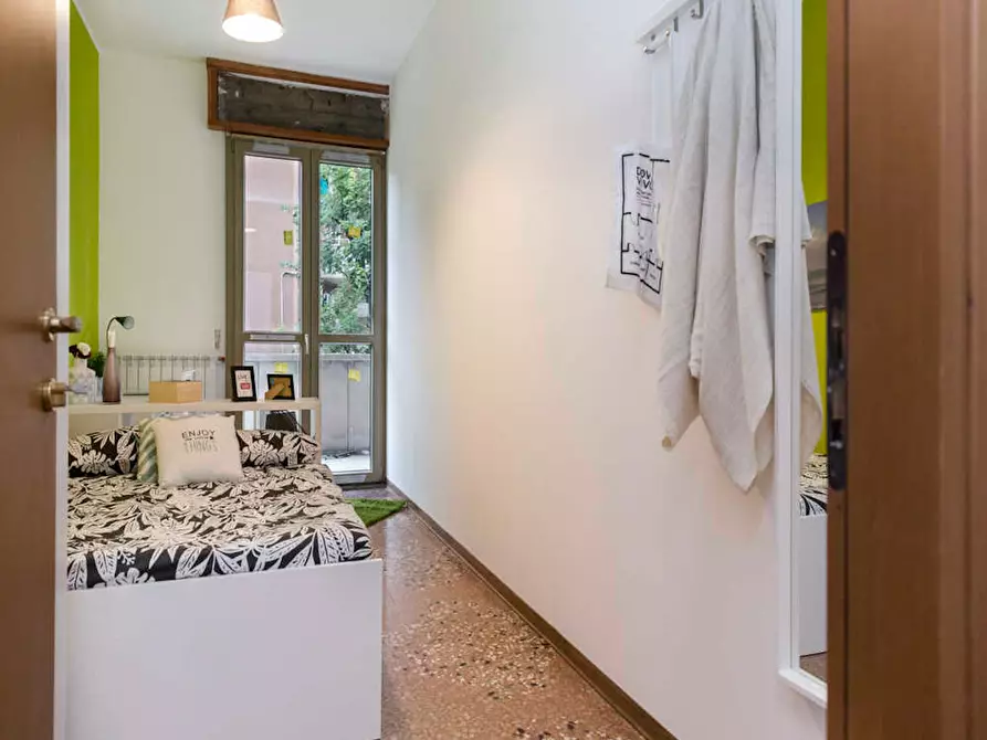 Immagine 5 di Camera in affitto  in Viale Giovanni Vicini a Bologna