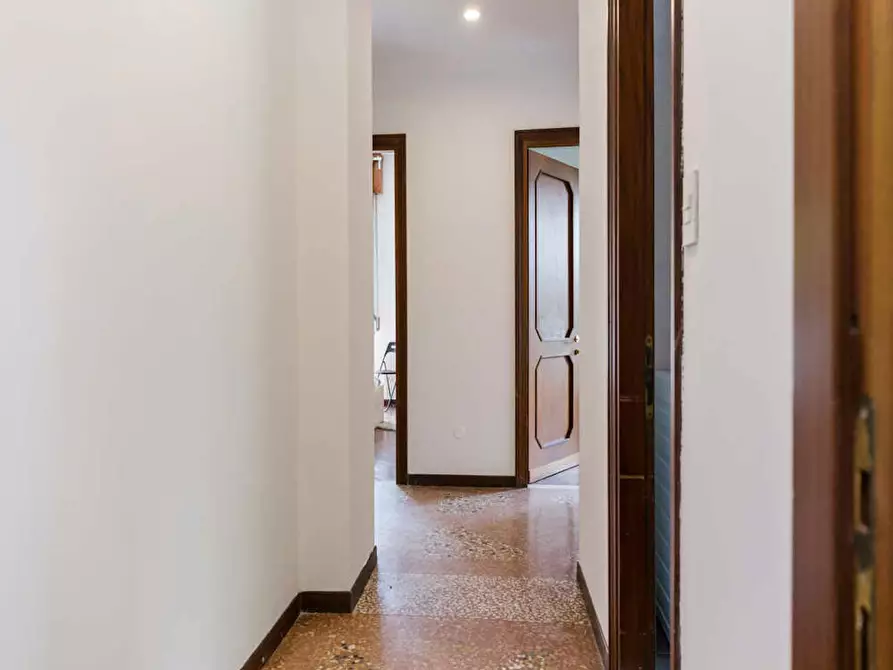 Immagine 8 di Camera in affitto  in Viale Giovanni Vicini a Bologna