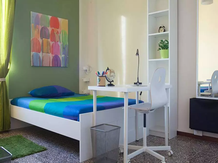 Immagine 5 di Camera in affitto  in Via Pompeo Vizzani a Bologna