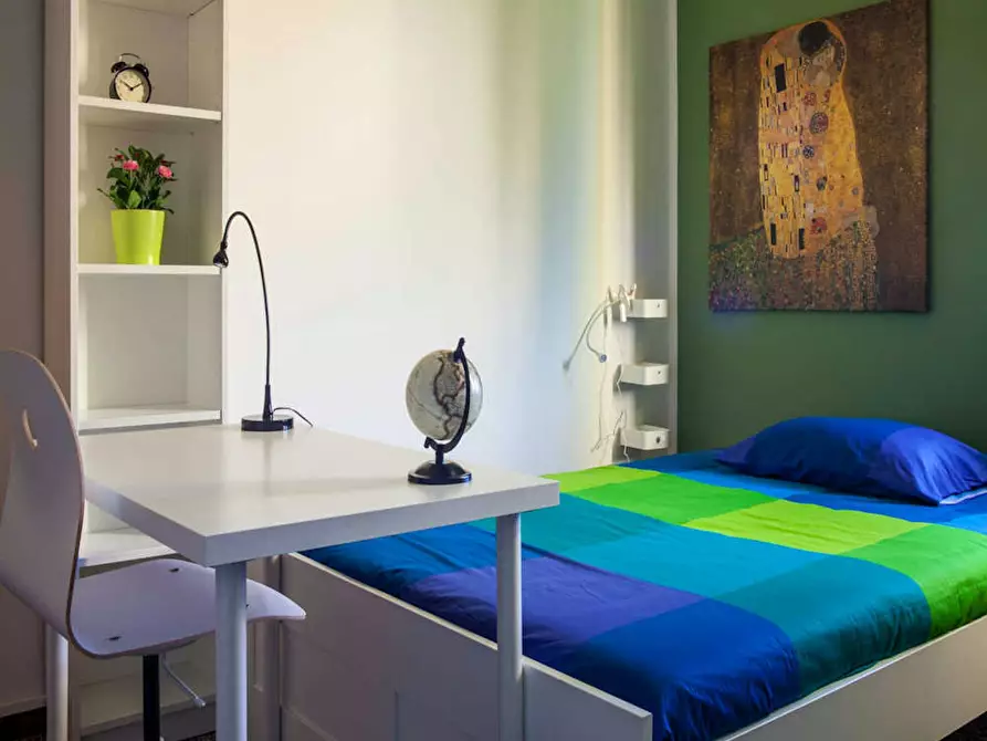 Immagine 6 di Camera in affitto  in Via Pompeo Vizzani a Bologna