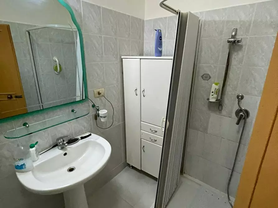 Immagine 5 di Camera in affitto  in Via San Giovanni in Porta a Napoli