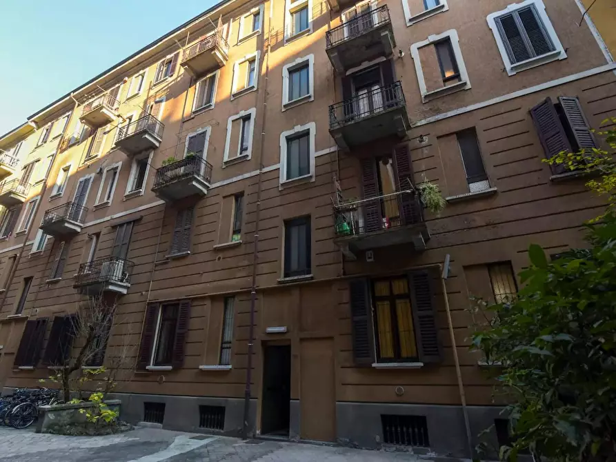 Immagine 8 di Camera in affitto  in Via Tonale a Milano