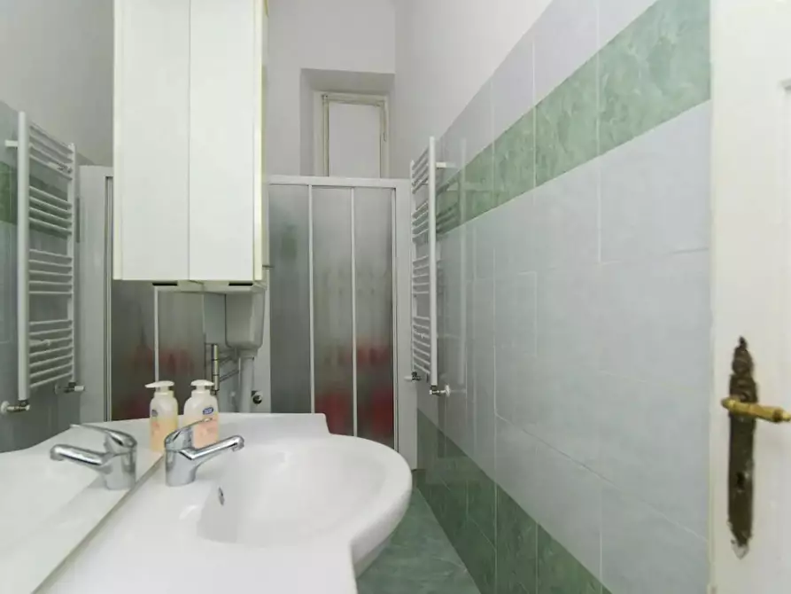 Immagine 6 di Camera in affitto  in Via Tonale a Milano