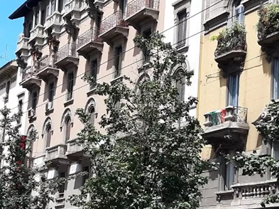 Immagine 9 di Camera in affitto  in Via Tonale a Milano