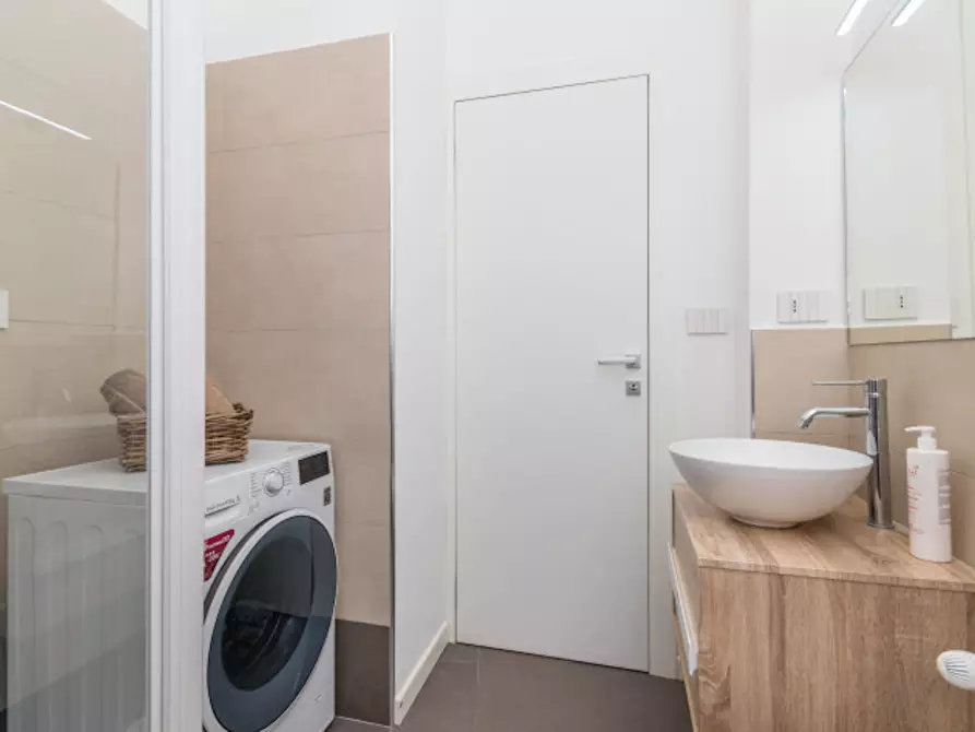 Immagine 10 di Appartamento in affitto  in Via Giulio Bizzozero a Torino