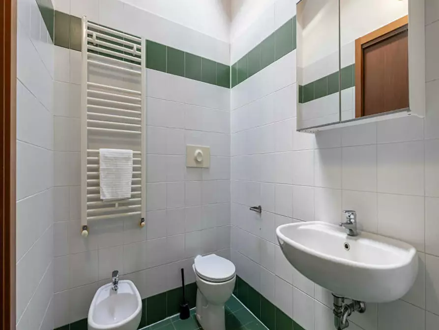 Immagine 8 di Camera in affitto  in Via Jacopo della Quercia a Milano