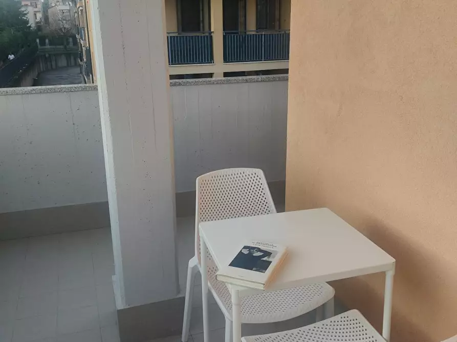 Immagine 4 di Camera in affitto  in Via 25 Aprile a Carugate