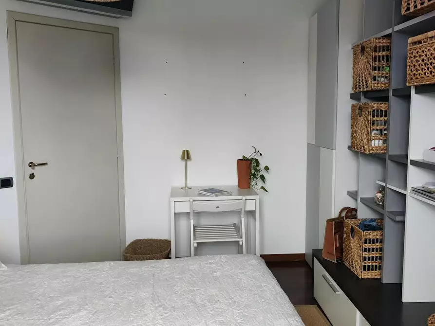 Immagine 2 di Camera in affitto  in Via 25 Aprile a Carugate