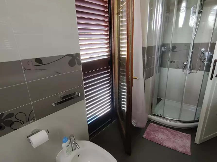 Immagine 8 di Camera in affitto  in Via 25 Aprile a Carugate