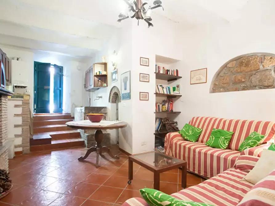 Immagine 1 di Appartamento in affitto  in Via della Torretta a Tuscania