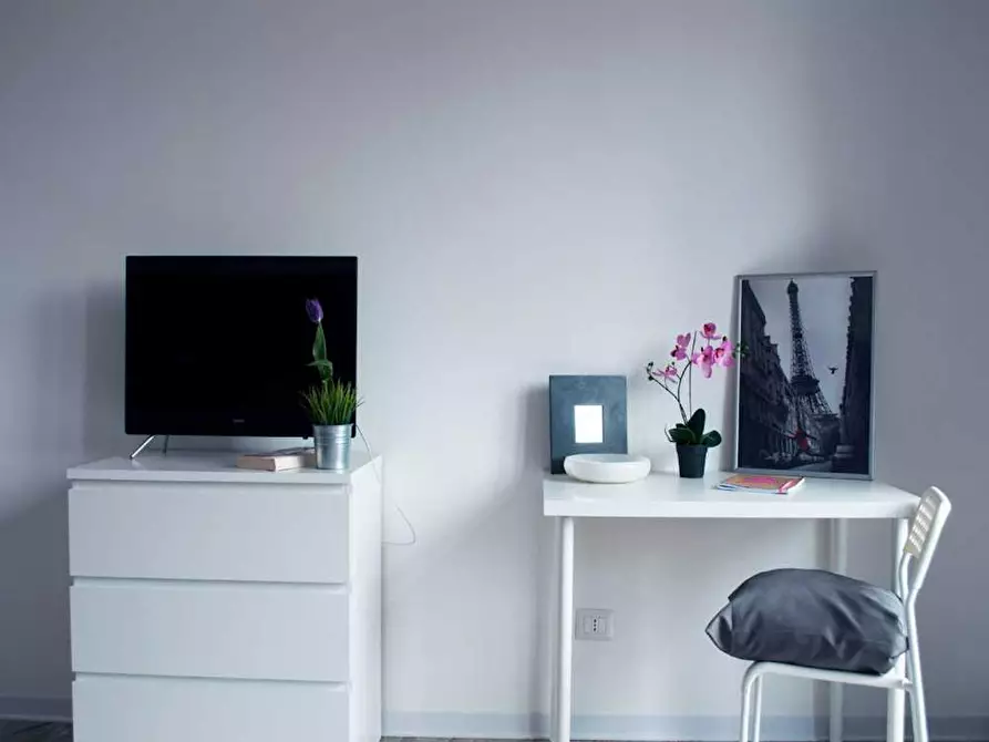 Immagine 10 di Camera in affitto  in Via Privata Reggio a Milano