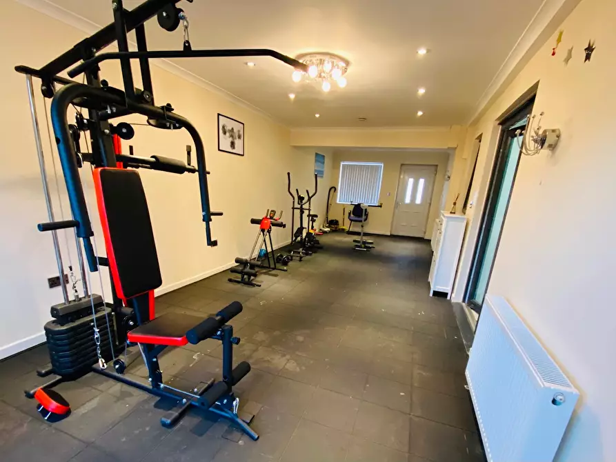 Immagine 3 di Casa indipendente in affitto  in Clifford Street a 