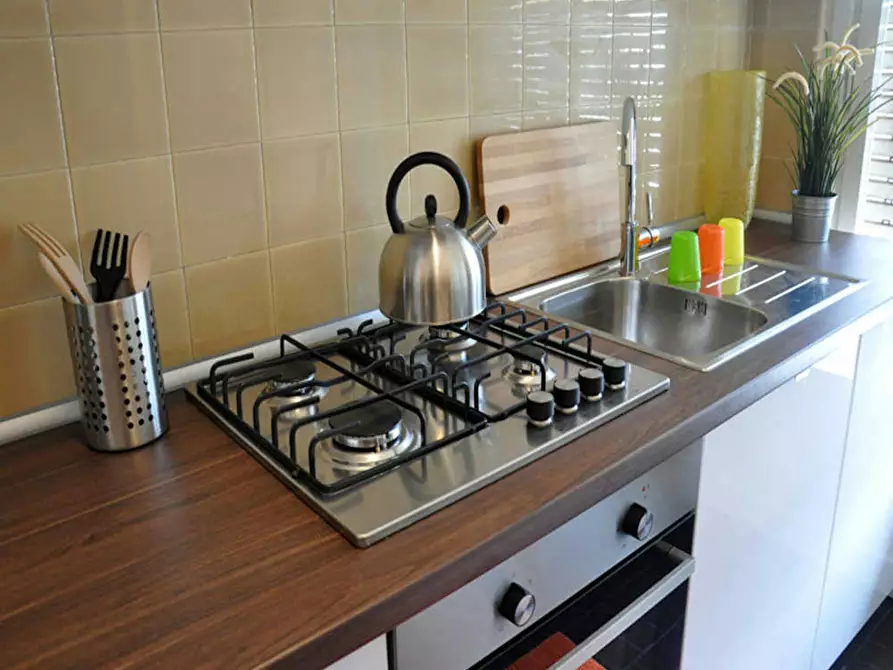 Immagine 10 di Camera in affitto  in Via Tortona a Milano