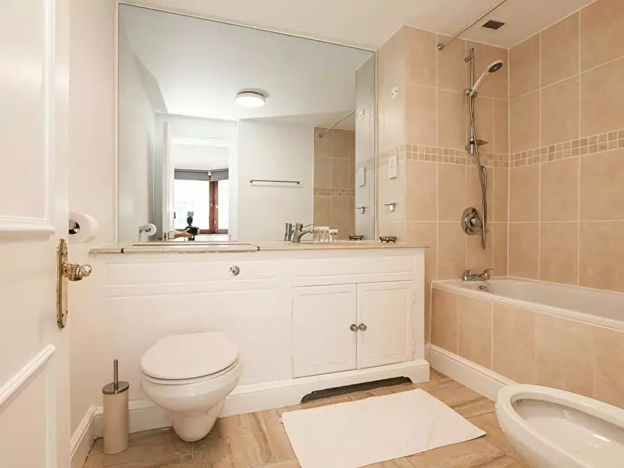 Immagine 5 di Appartamento in affitto  in Brook's Mews a 