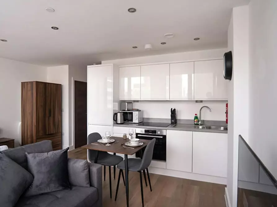 Immagine 3 di Appartamento in affitto  in Talbot Road a Manchester