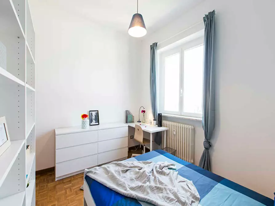 Immagine 4 di Camera in affitto  in Via dei Mandorli a Buccinasco