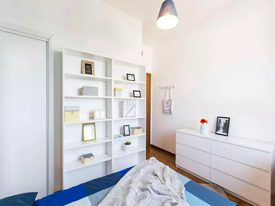 Immagine 6 di Camera in affitto  in Via dei Mandorli a Buccinasco