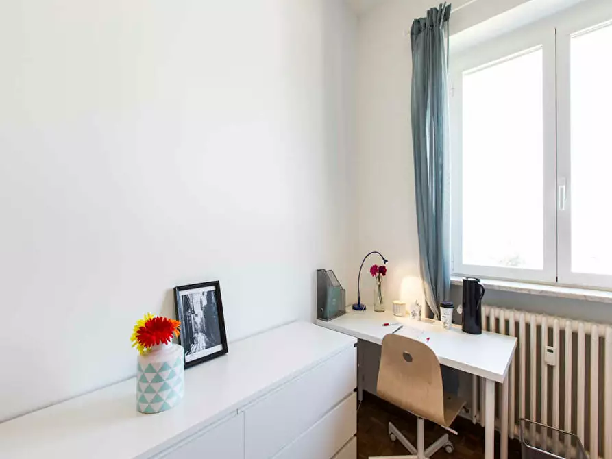 Immagine 6 di Camera in affitto  in Via dei Mandorli a Buccinasco