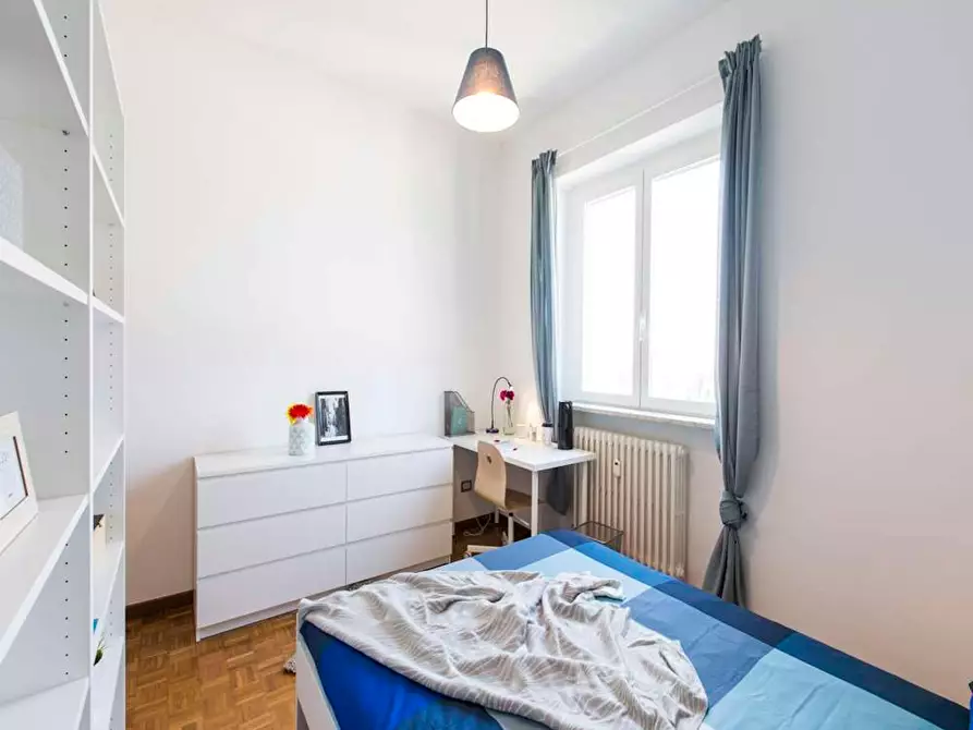 Immagine 5 di Camera in affitto  in Via dei Mandorli a Buccinasco