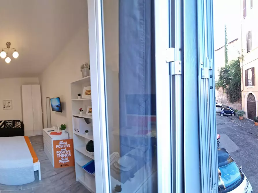 Immagine 6 di Camera in affitto  in Via in Selci a Roma