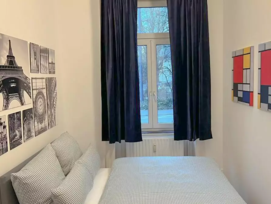 Immagine 2 di Camera in affitto  in Oeder Weg a Frankfurt am Main