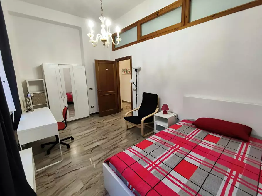Immagine 3 di Camera in affitto  in Via della Colonna a Firenze