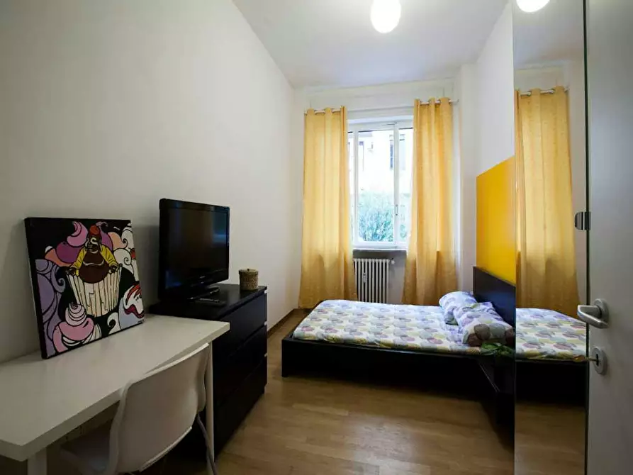 Immagine 4 di Camera in affitto  in Via Carlo Ravizza a Milano