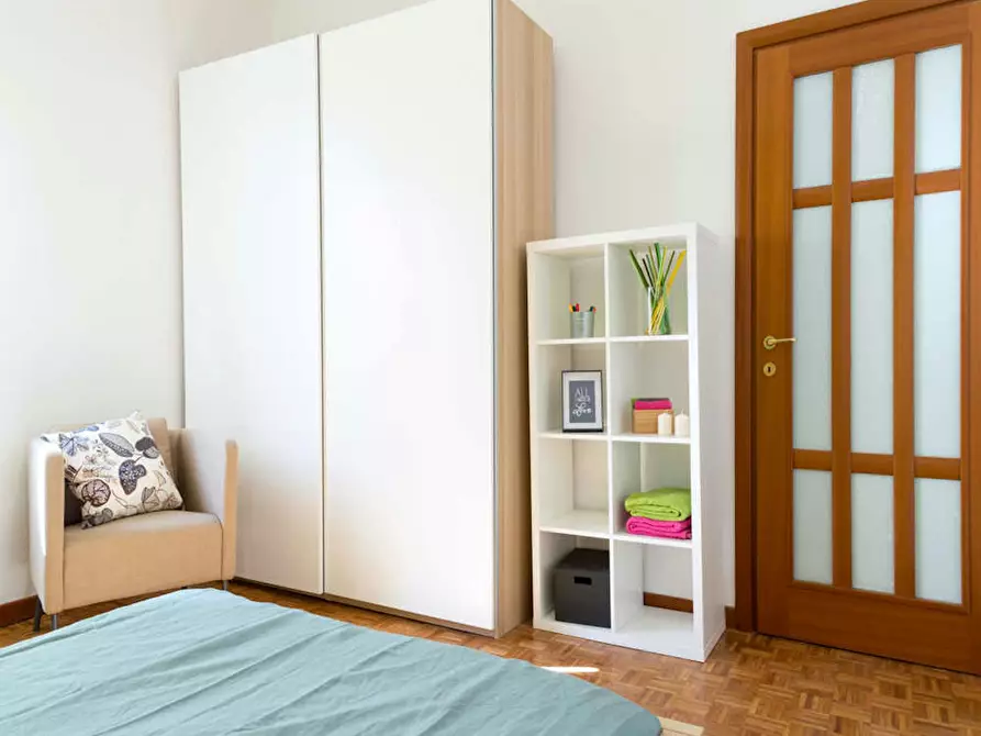 Immagine 5 di Camera in affitto  in Via dei Pioppi a Buccinasco