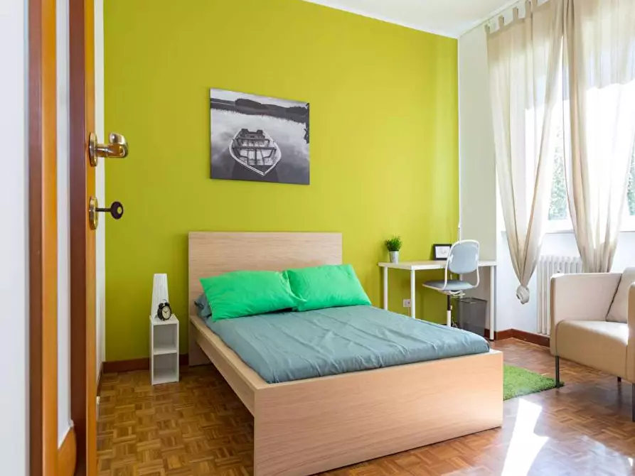 Immagine 1 di Camera in affitto  in Via dei Pioppi a Buccinasco