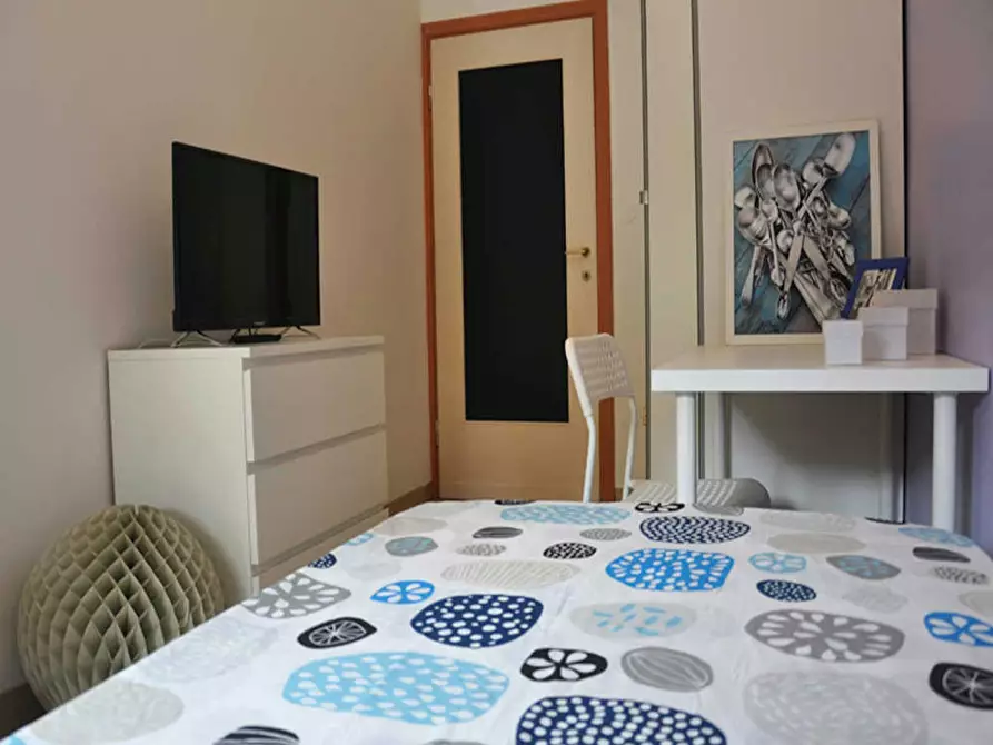 Immagine 8 di Camera in affitto  in Via Carlo Pisacane a Milano