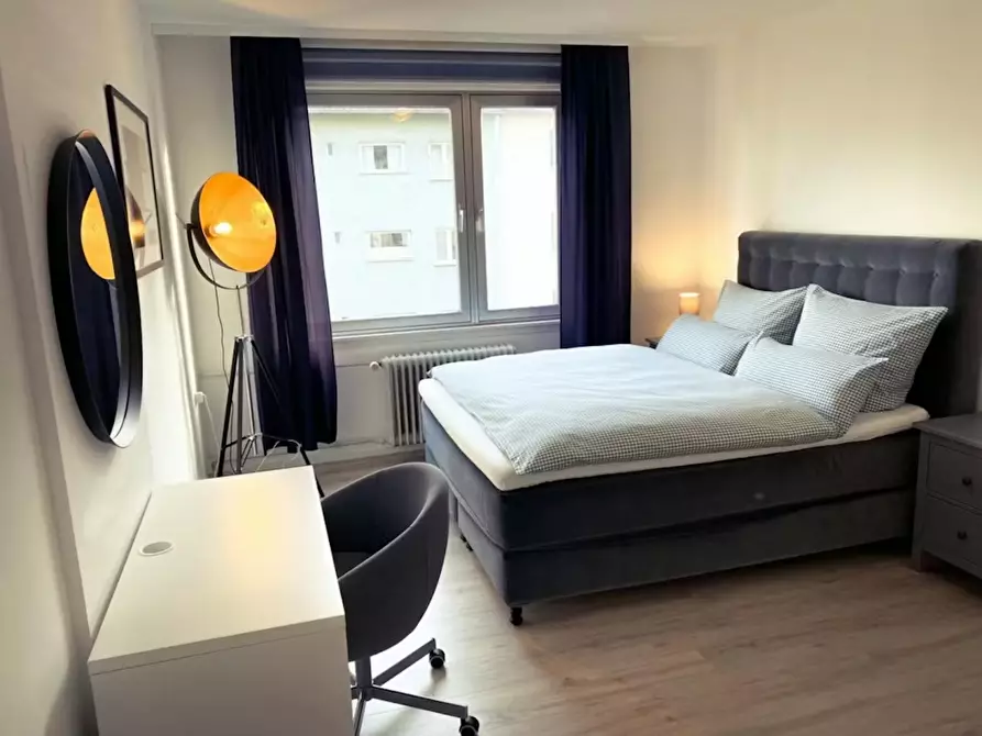 Immagine 2 di Camera in affitto  in Staufenstraße a Frankfurt am Main