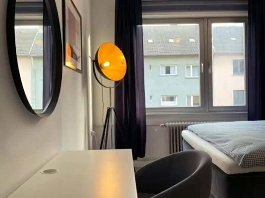 Immagine 4 di Camera in affitto  in Staufenstraße a Frankfurt am Main