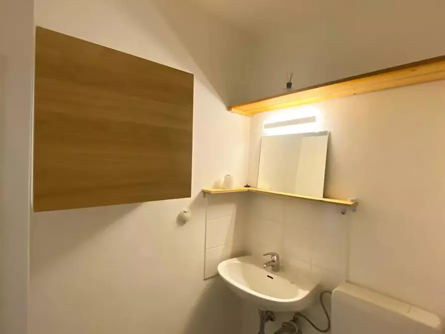 Immagine 5 di Appartamento in affitto  in Leerbachstraße a Frankfurt am Main