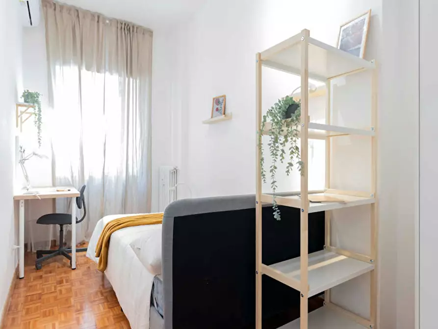 Immagine 3 di Camera in affitto  in Via Baldo degli Ubaldi a Roma