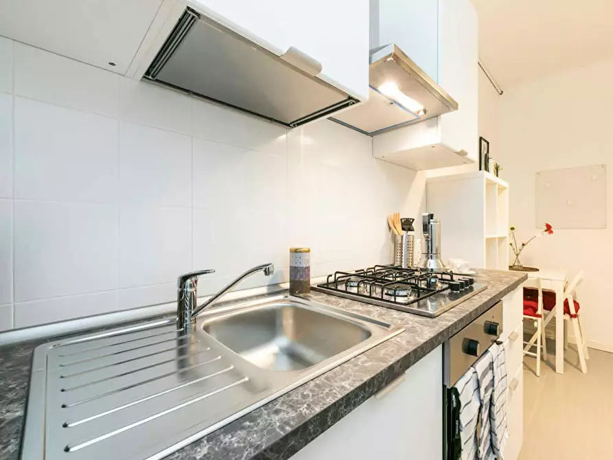 Immagine 8 di Camera in affitto  in Corso San Gottardo a Milano