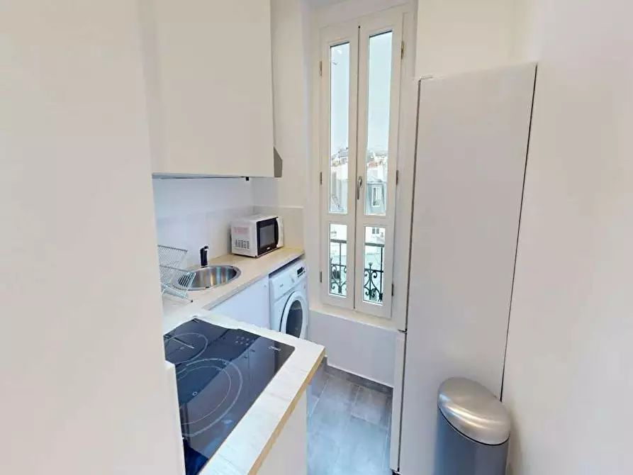 Immagine 7 di Camera in affitto  in Rue Chaligny a Paris