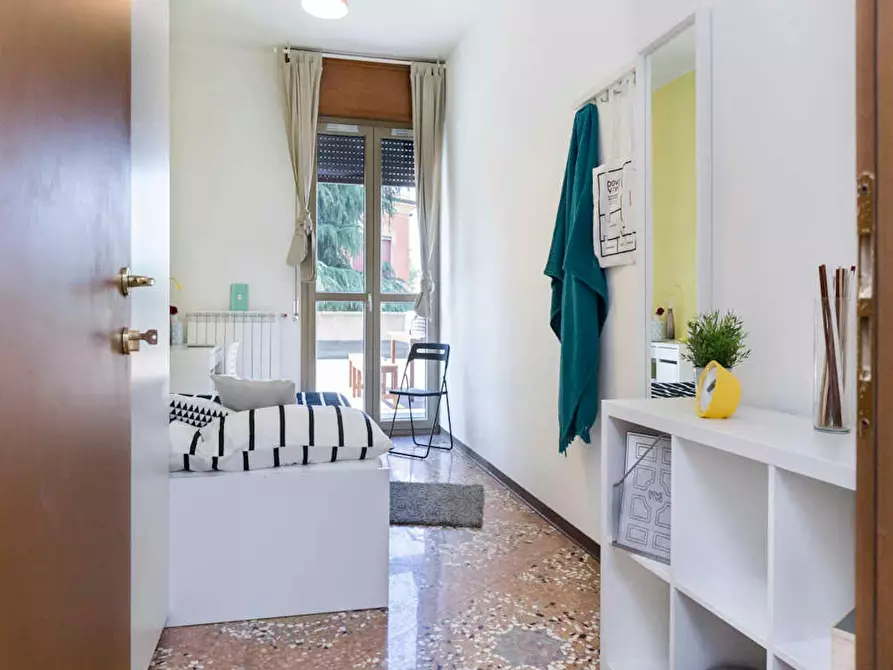 Immagine 4 di Camera in affitto  in Viale Giovanni Vicini a Bologna