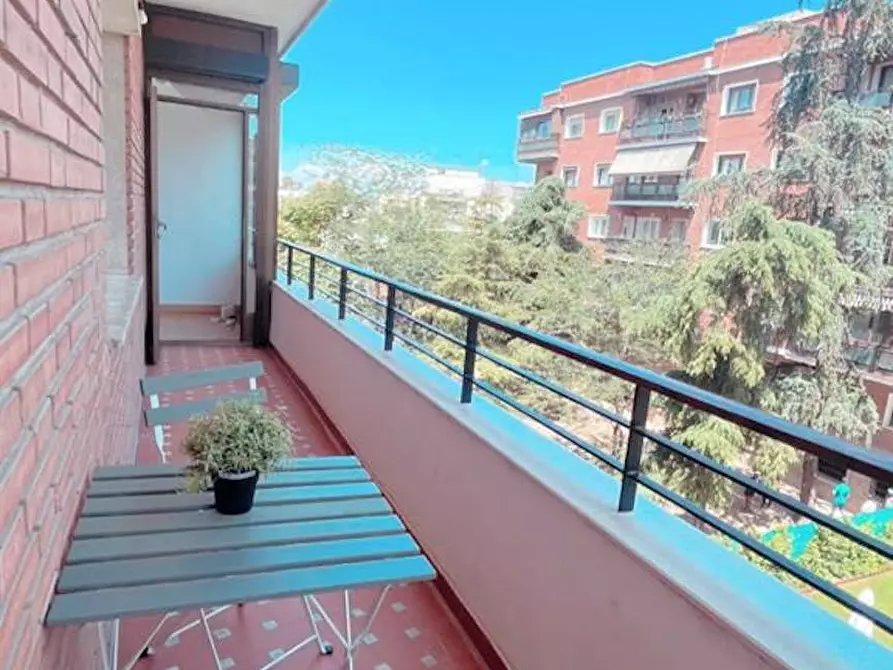 Immagine 5 di Camera in affitto  in Calle de Velayos a Madrid