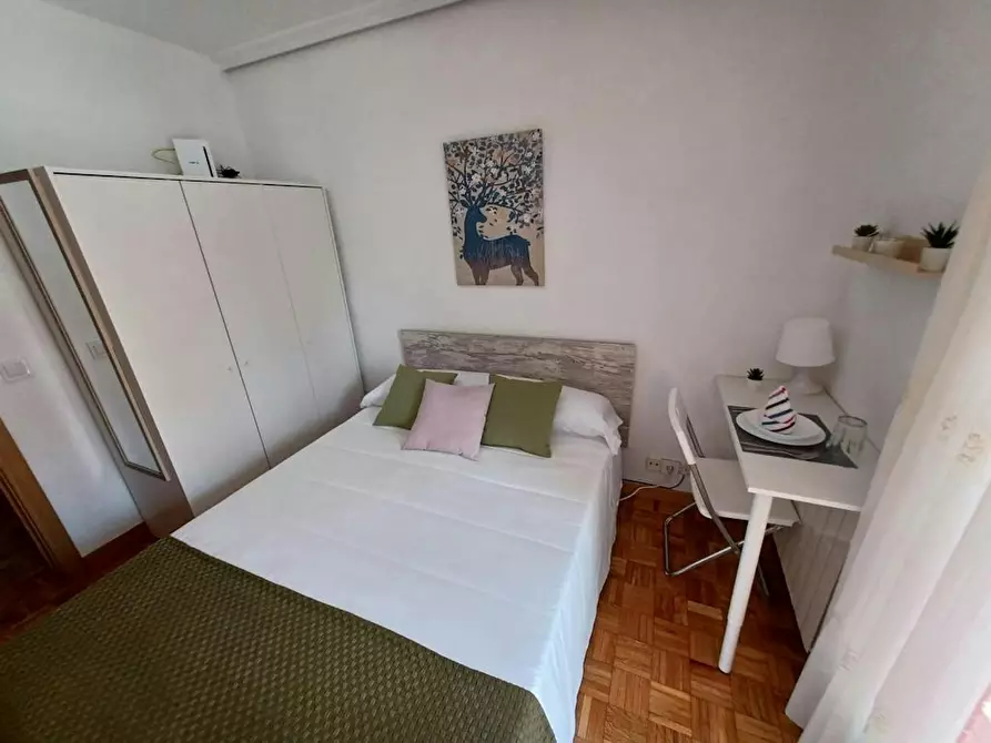 Immagine 3 di Camera in affitto  in Calle de Maseda a Madrid
