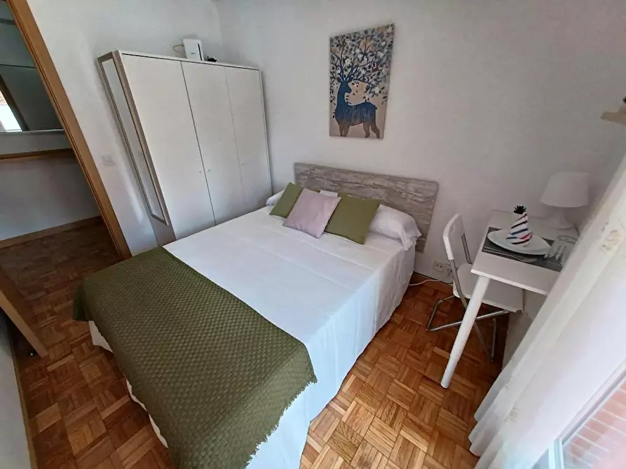 Immagine 5 di Camera in affitto  in Calle de Maseda a Madrid