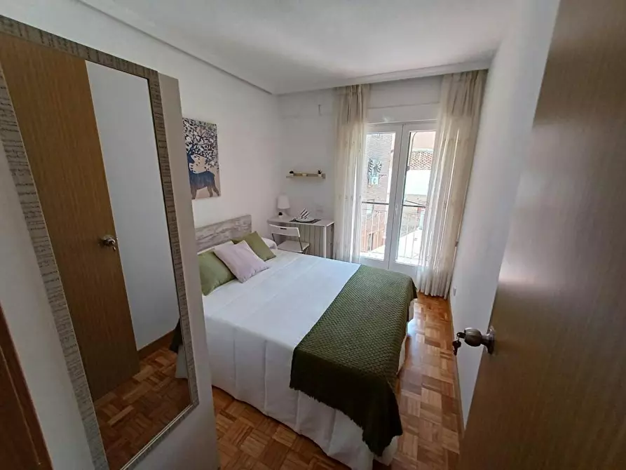 Immagine 2 di Camera in affitto  in Calle de Maseda a Madrid