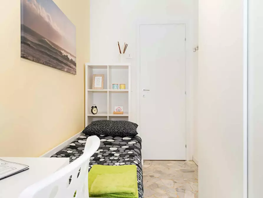 Immagine 6 di Camera in affitto  in Via Salvatore Barzilai a Milano