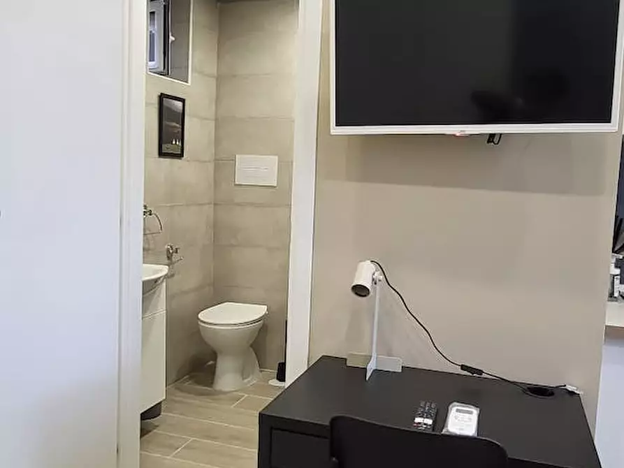 Immagine 3 di Appartamento in affitto  in Vico Giganti a Napoli