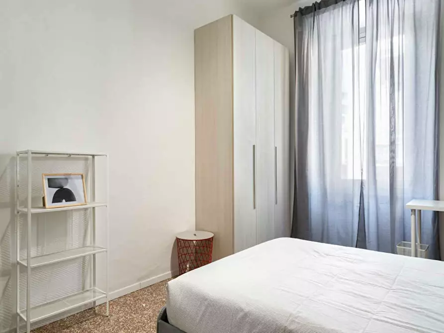 Immagine 6 di Camera in affitto  in Via Savona a Milano