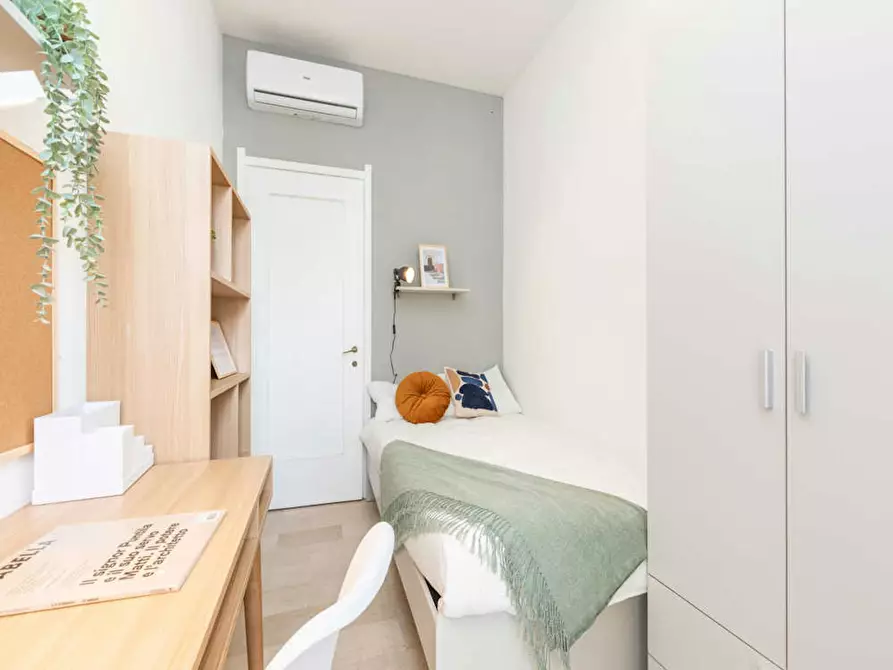 Immagine 2 di Camera in affitto  in Viale Tibaldi a Milano