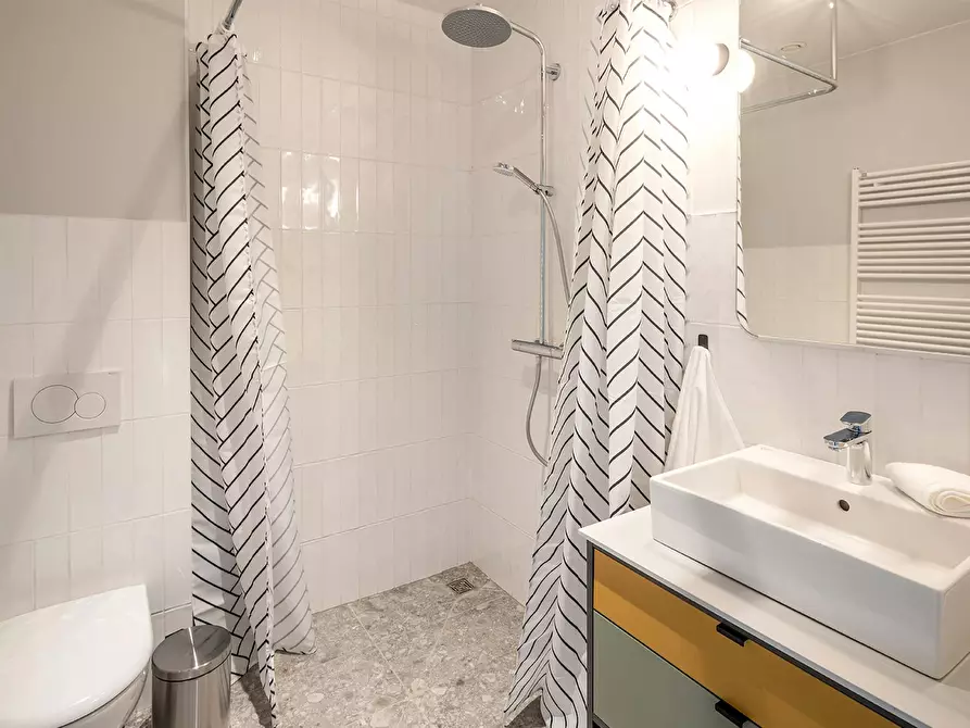 Immagine 5 di Appartamento in affitto  in Braunschweiger Straße a Berlin