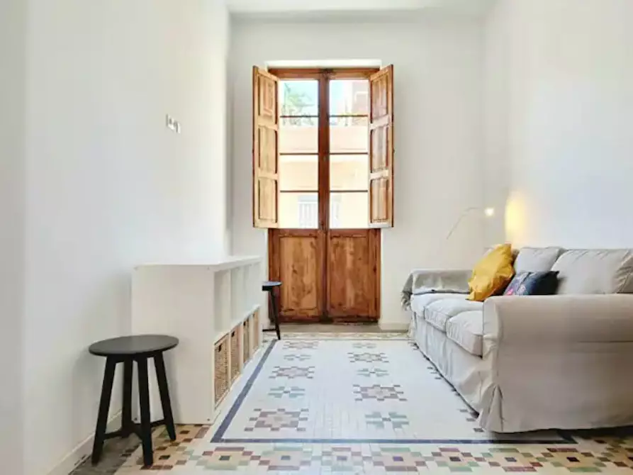 Immagine 1 di Appartamento in affitto  in Carrer Bernabé García a Valencia