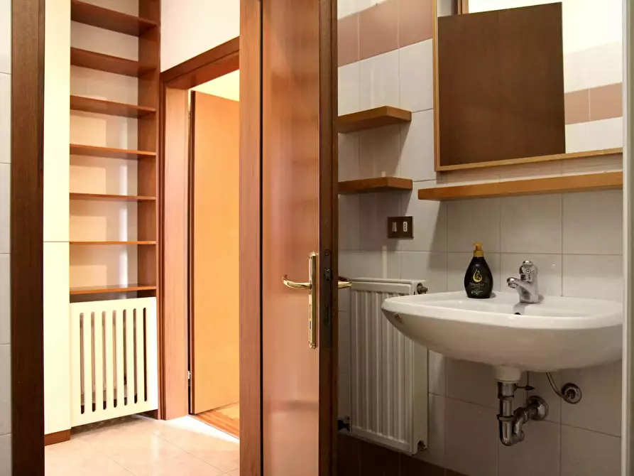 Immagine 6 di Camera in affitto  in Via Castelfidardo a Padova