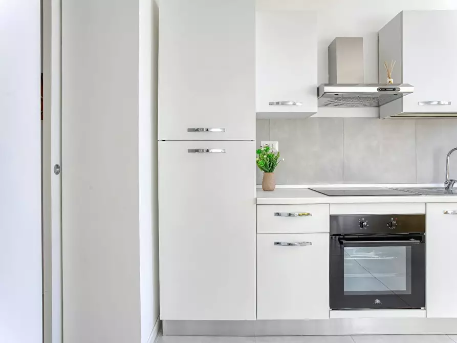 Immagine 9 di Appartamento in affitto  in Via Giovanni Battista Cassinis a Milano